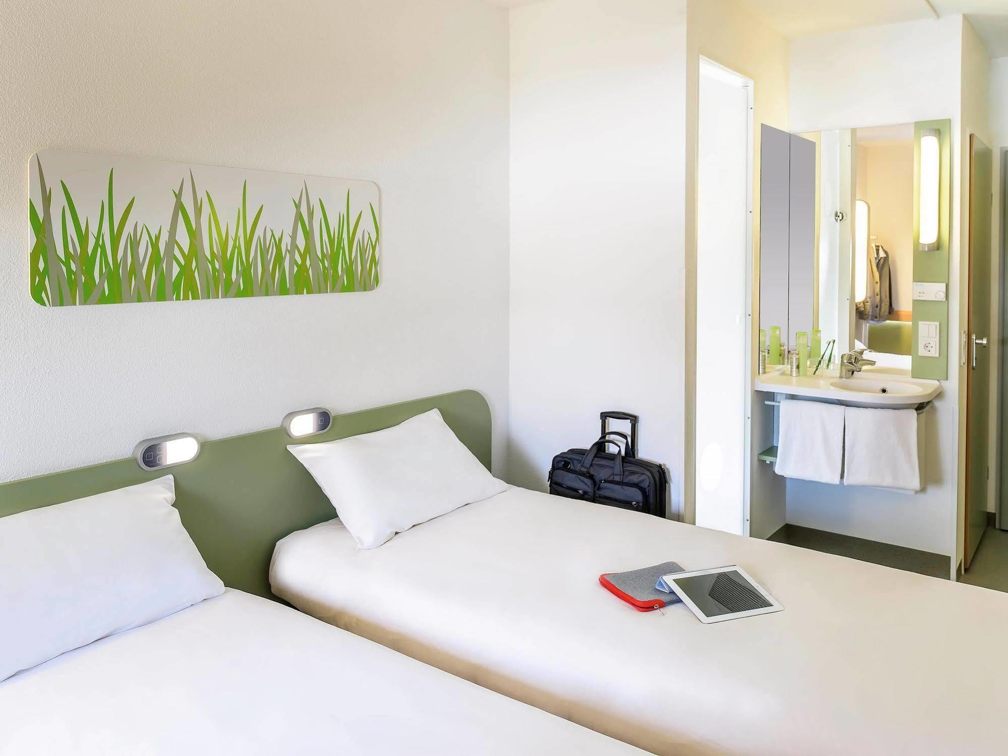 Ibis Budget Basel City Luaran gambar